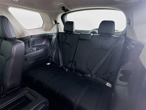 New 2025 Honda Pilot EX-L image 30