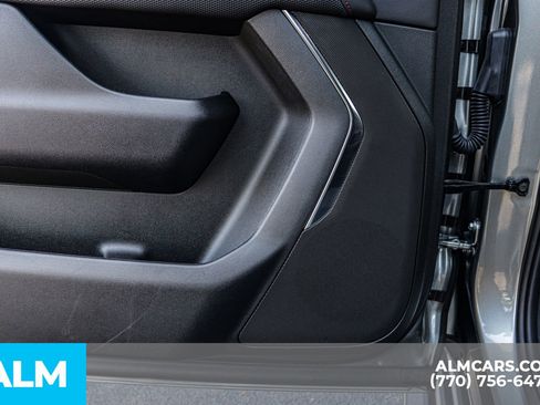 Used 2025 Chevrolet Suburban RST image 60