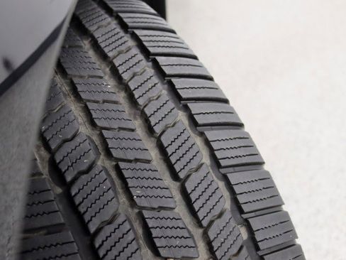 Used 2023 Land Rover Defender 110 Carpathian Edition image 39