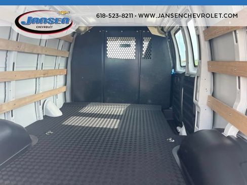 Used 2025 Chevrolet Express 2500 w/ Driver Convenience Package RWD image 7