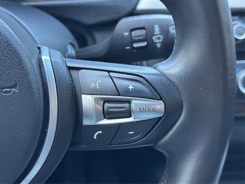 Used 2016 BMW 320i Sedan image 31