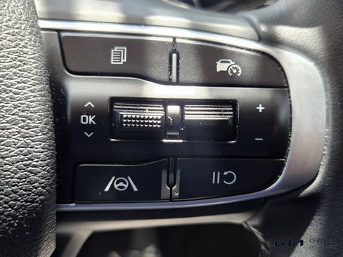 Certified 2025 Kia Sportage EX w/ Premium Package FWD image 29