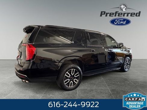 Used 2023 GMC Yukon XL AT4 AWD/4WD image 16