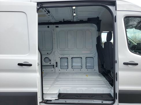 New 2026 Ford Transit 250 148 Medium Roof image 28