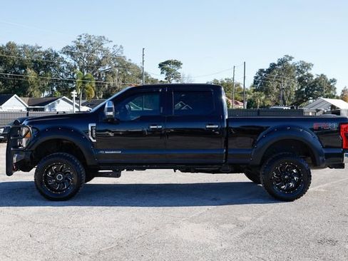 Used 2017 Ford F250 Lariat w/ Lariat Ultimate Package image 4