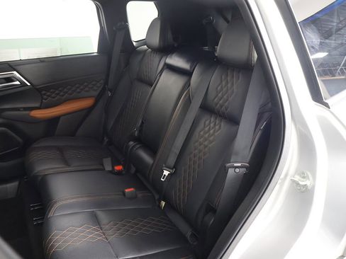 Used 2022 Mitsubishi Outlander SEL image 36