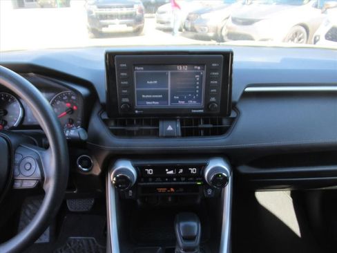Used 2020 Toyota RAV4 XLE image 20
