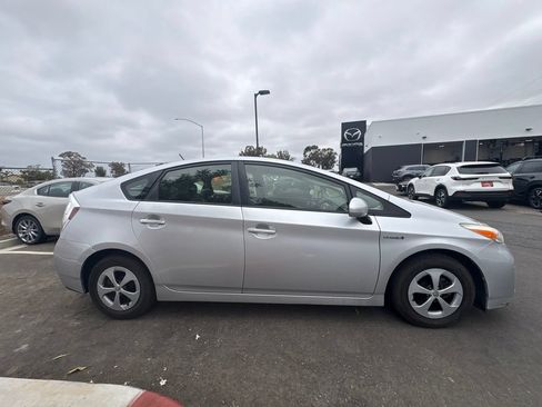 Used 2015 Toyota Prius Two FWD image 6
