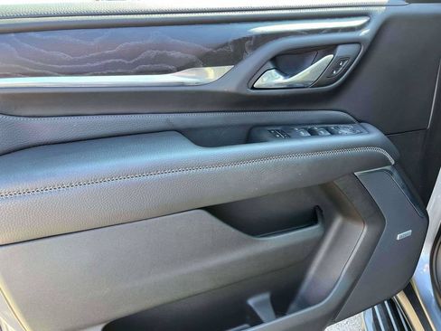 Used 2021 GMC Yukon Denali AWD/4WD image 14