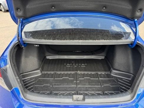 Used 2023 Honda Civic Sport image 23