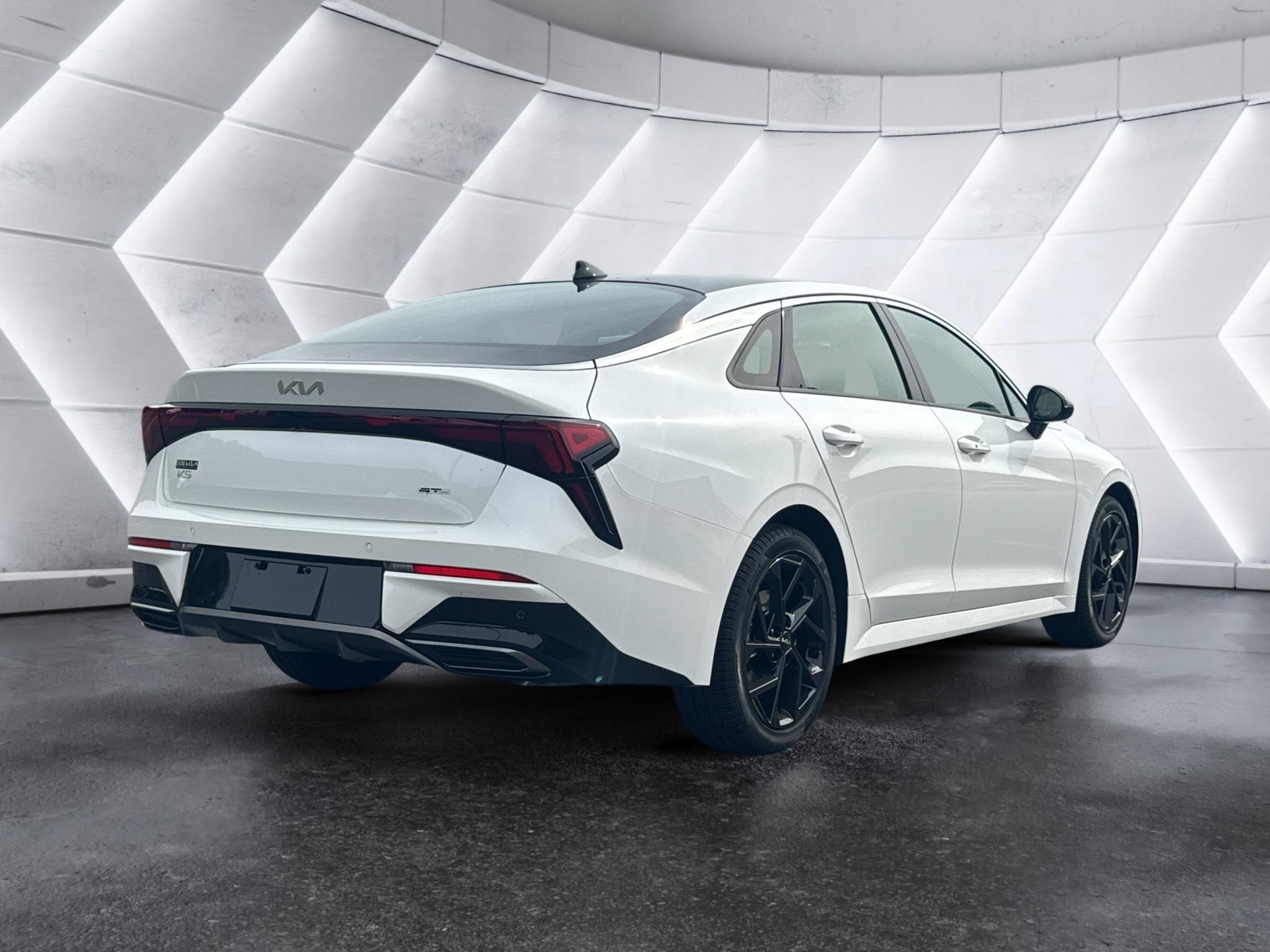 New 2027 Kia K5 GT-Line w/ GT-Line Premium Package FWD image 5