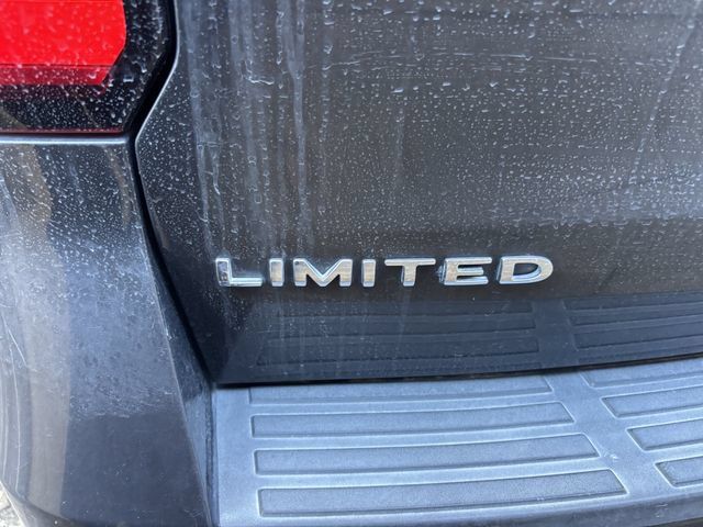 Used 2022 Ford Expedition Limited AWD/4WD image 11