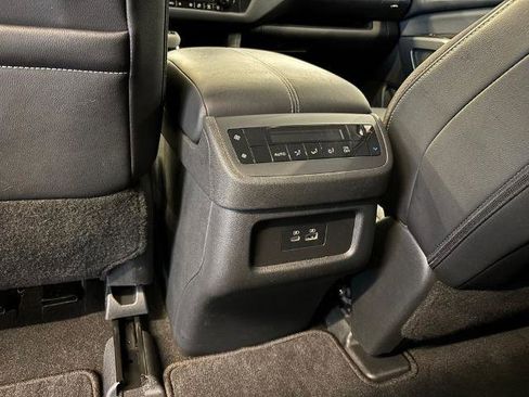 Certified 2024 Nissan Pathfinder SL w/ Cargo Package AWD/4WD image 22