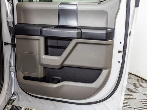 Used 2018 Ford F150 XLT w/ Equipment Group 302A Luxury image 86