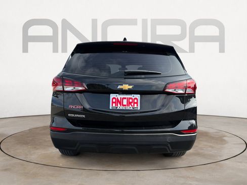 Used 2022 Chevrolet Equinox LS image 9