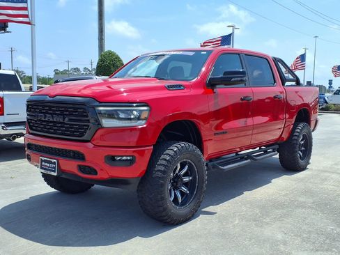 Used 2023 RAM 1500 Big Horn AWD/4WD image 3