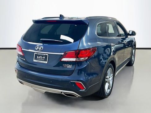 Used 2017 Hyundai Santa Fe Limited image 7