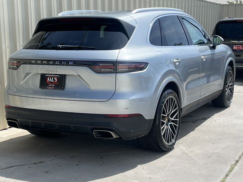 Used 2020 Porsche Cayenne AWD/4WD image 5