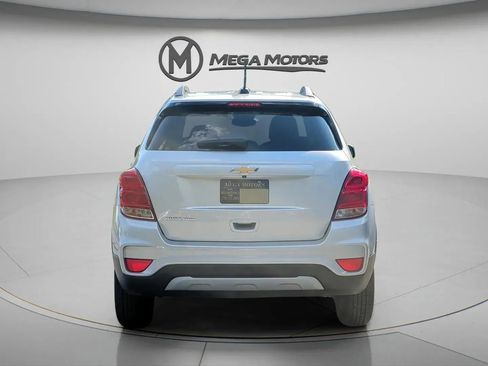 Used 2021 Chevrolet Trax LT AWD/4WD image 6
