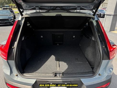 Used 2022 Volvo XC40 T5 R-Design w/ Climate Package AWD/4WD image 30