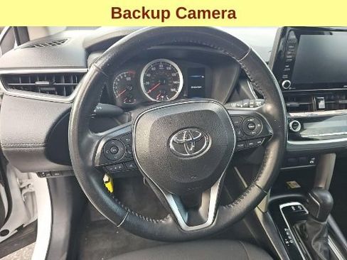 Used 2022 Toyota Corolla Cross LE AWD/4WD image 11