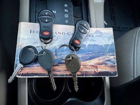 Used 2002 Jeep Grand Cherokee Limited image 10