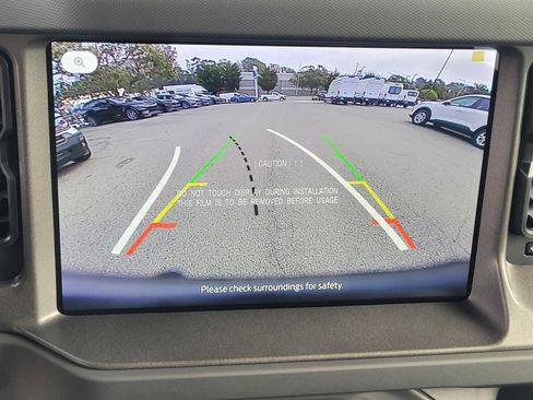 New 2025 Ford Bronco 4-Door image 9