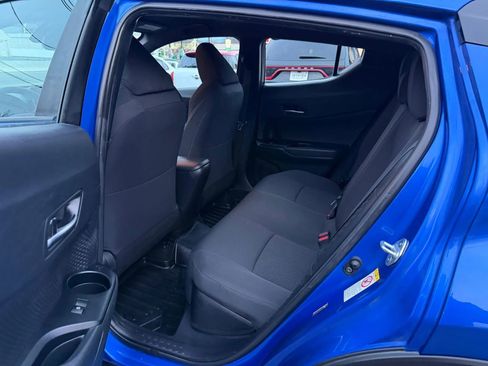 Used 2018 Toyota C-HR XLE image 19