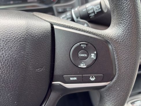 Used 2021 Honda Pilot EX image 18
