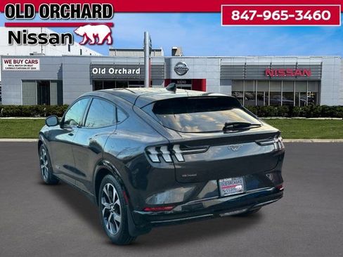 Used 2022 Ford Mustang Mach-E Premium image 8