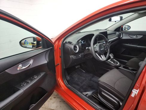 Used 2022 Kia Forte LXS FWD image 11