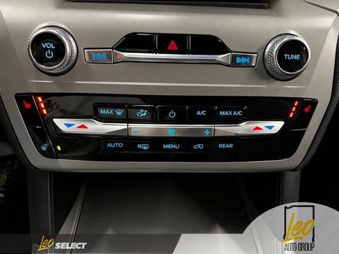 Used 2023 Ford Explorer XLT w/ Equipment Group 202A image 15