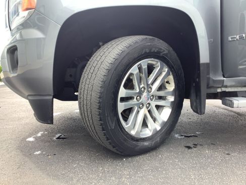 Used 2018 GMC Canyon SLT w/ Driver Alert Package AWD/4WD image 26