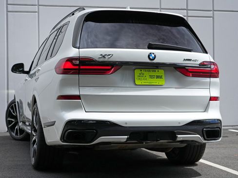 Used 2022 BMW X7 xDrive40i w/ M Sport Package AWD/4WD image 6