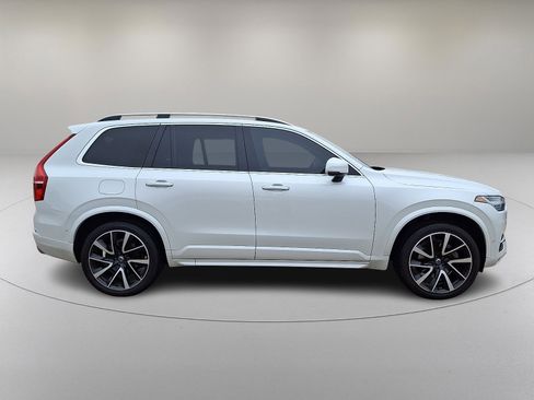 Used 2018 Volvo XC90 T6 Momentum w/ Convenience Package image 12