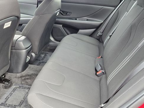 Certified 2025 Hyundai Elantra Sport image 11