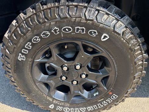 Used 2023 Jeep Wrangler Sport AWD/4WD image 8