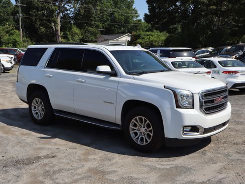 Used 2015 GMC Yukon SLT w/ Open Road Package RWD image 2