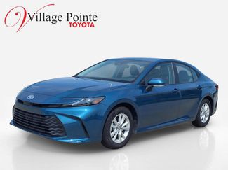 Used 2025 Toyota Camry LE FWD video 1