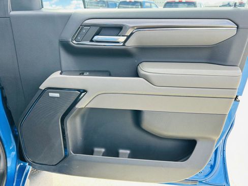 Used 2022 Chevrolet Silverado 1500 ZR2 w/ Technology Package image 36