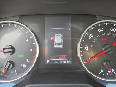 Used 2022 Toyota RAV4 XLE w/ Convenience Package image 21