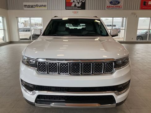 Used 2022 Jeep Grand Wagoneer Series I AWD/4WD image 2