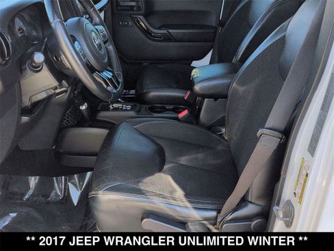 Used 2017 Jeep Wrangler Unlimited Sahara image 2