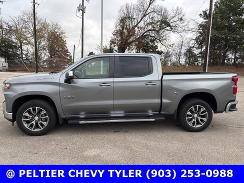 Used 2019 Chevrolet Silverado 1500 LT w/ Texas Edition image 4