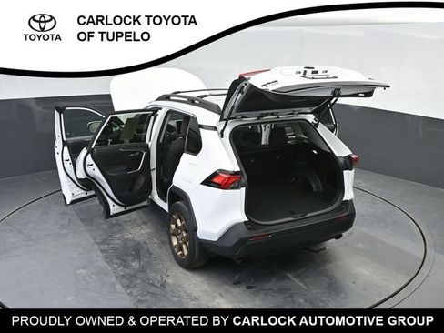 Used 2023 Toyota RAV4 AWD Hybrid image 50