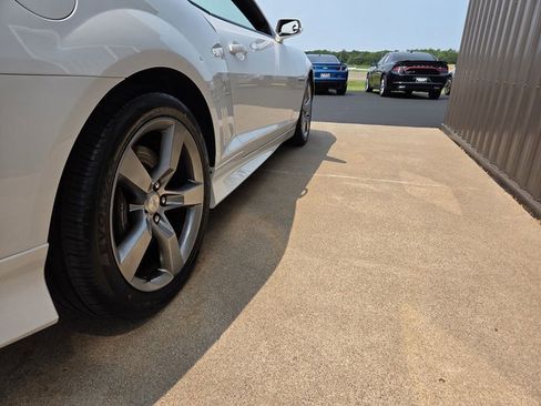 Used 2011 Chevrolet Camaro SS w/ RS Package RWD image 11