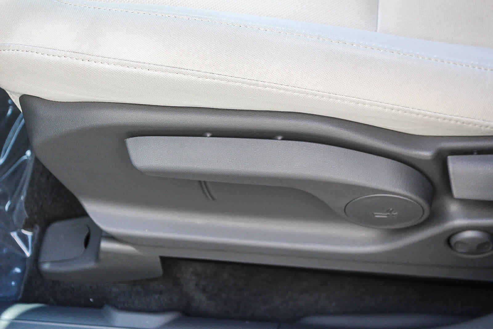 Certified 2026 Hyundai Santa Fe SE FWD image 27
