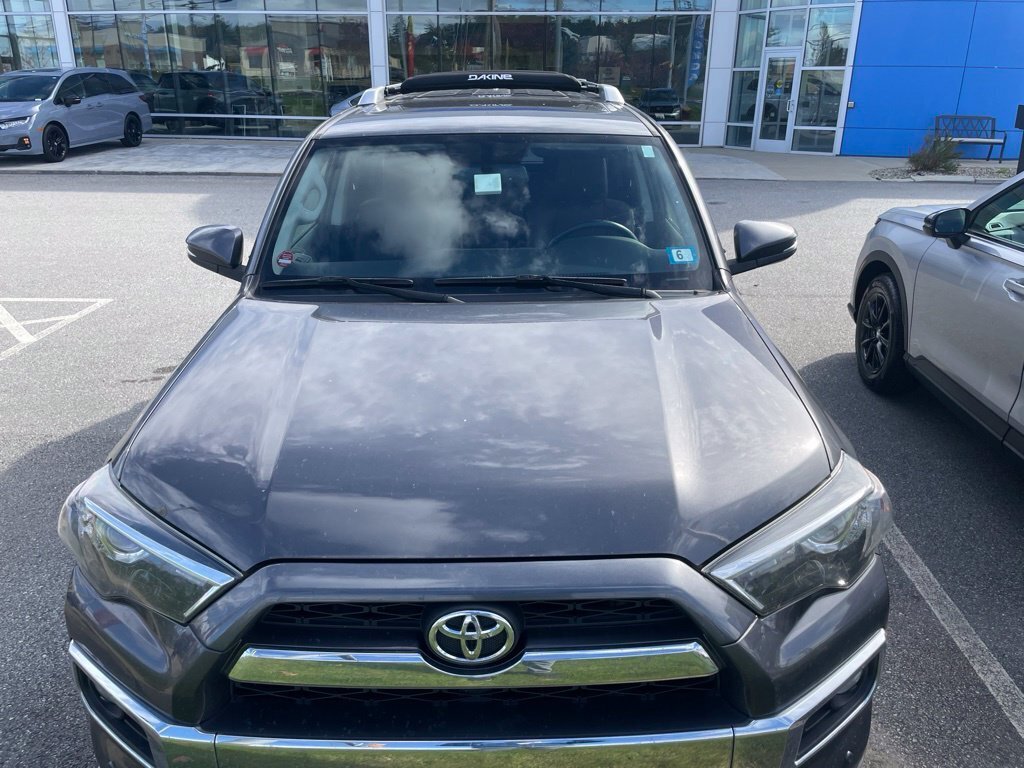 Used 2019 Toyota 4Runner Limited AWD/4WD image 2