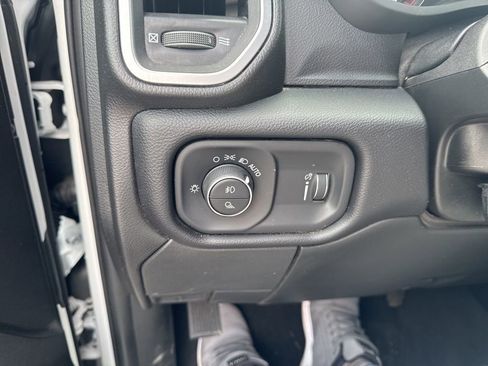 Used 2024 RAM 3500 Big Horn AWD/4WD image 22