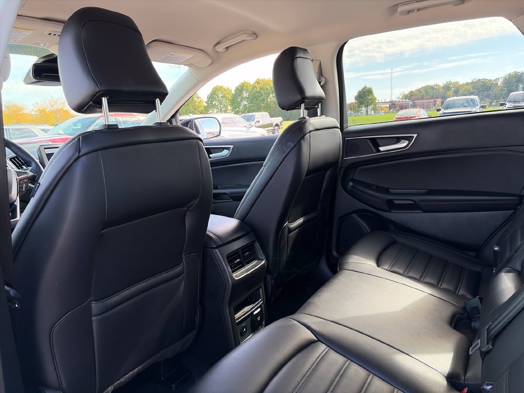Used 2024 Ford Edge SEL w/ Convenience Package AWD/4WD image 28